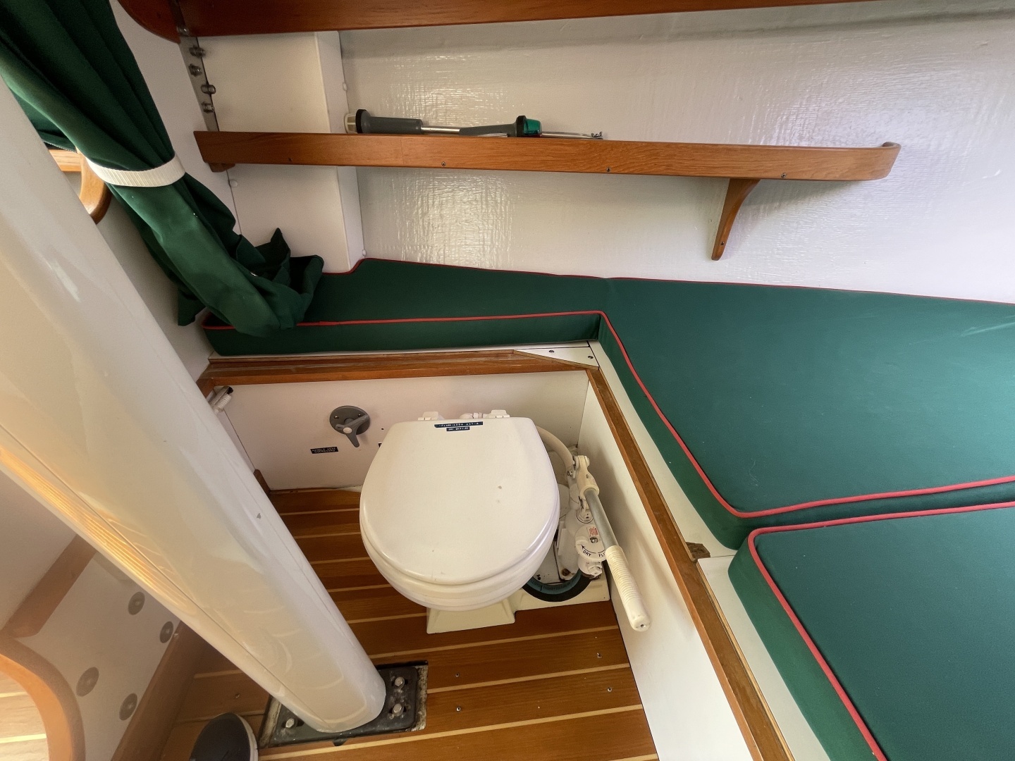 2006 Alerion Express 28 - Image 32