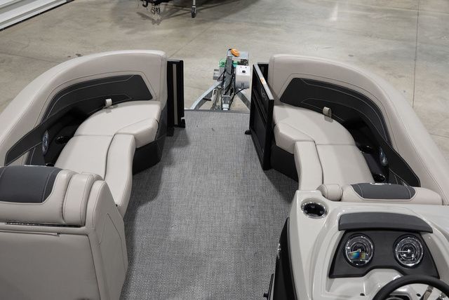 2026 BARLETTA BOATS Cabrio 24UE - 4