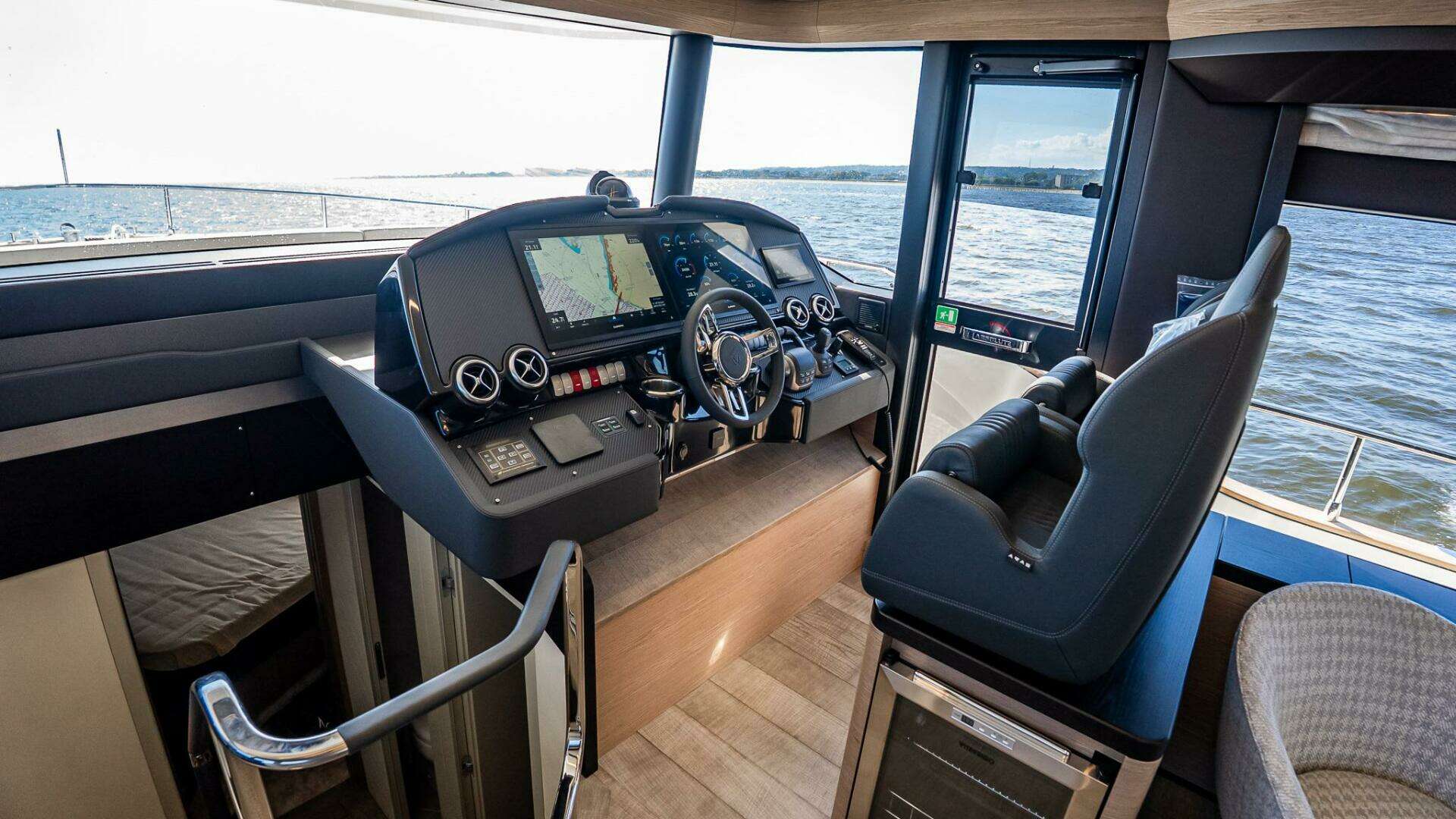 2026 Absolute Navetta 58 - Image 24