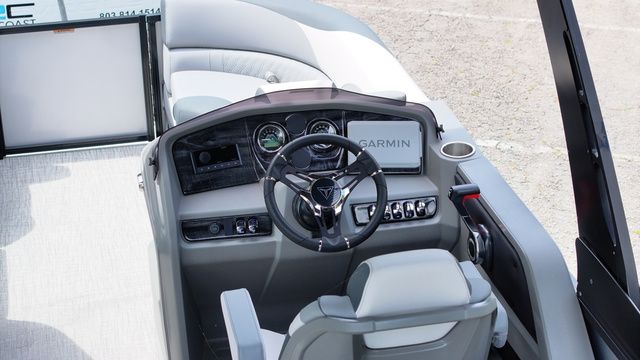 2026 Tahoe LTZ - 23 FT Versatile Rear Lounger - 9