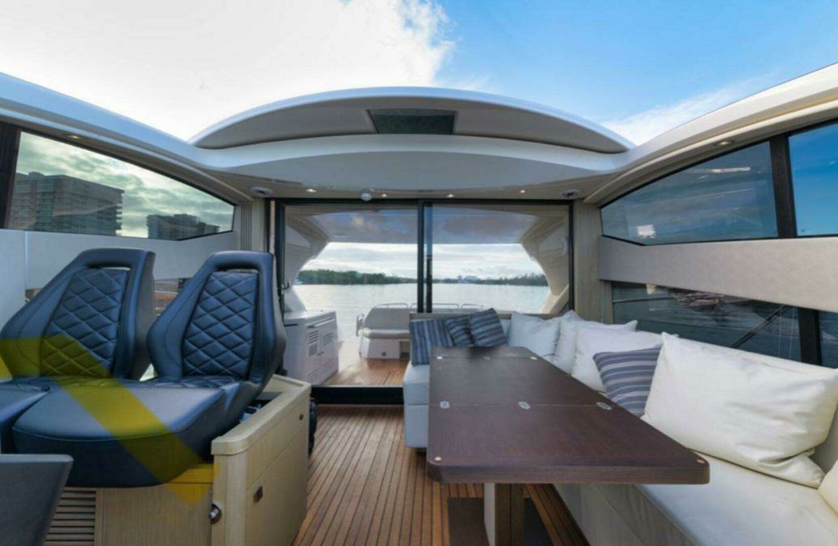 2017 Sunseeker Predator - Image 31