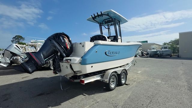 2026 Robalo R230 Center Console - 3