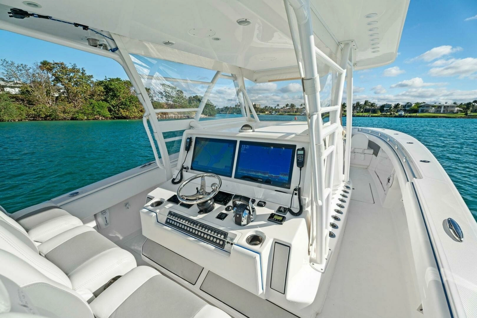 2019 Invincible 42 Open Fisherman - Image 10