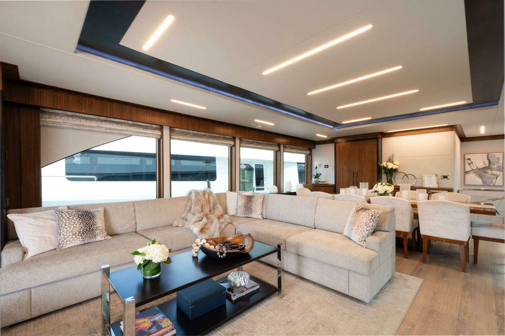 2024 Hargrave Raised Pilothouse - Image 2