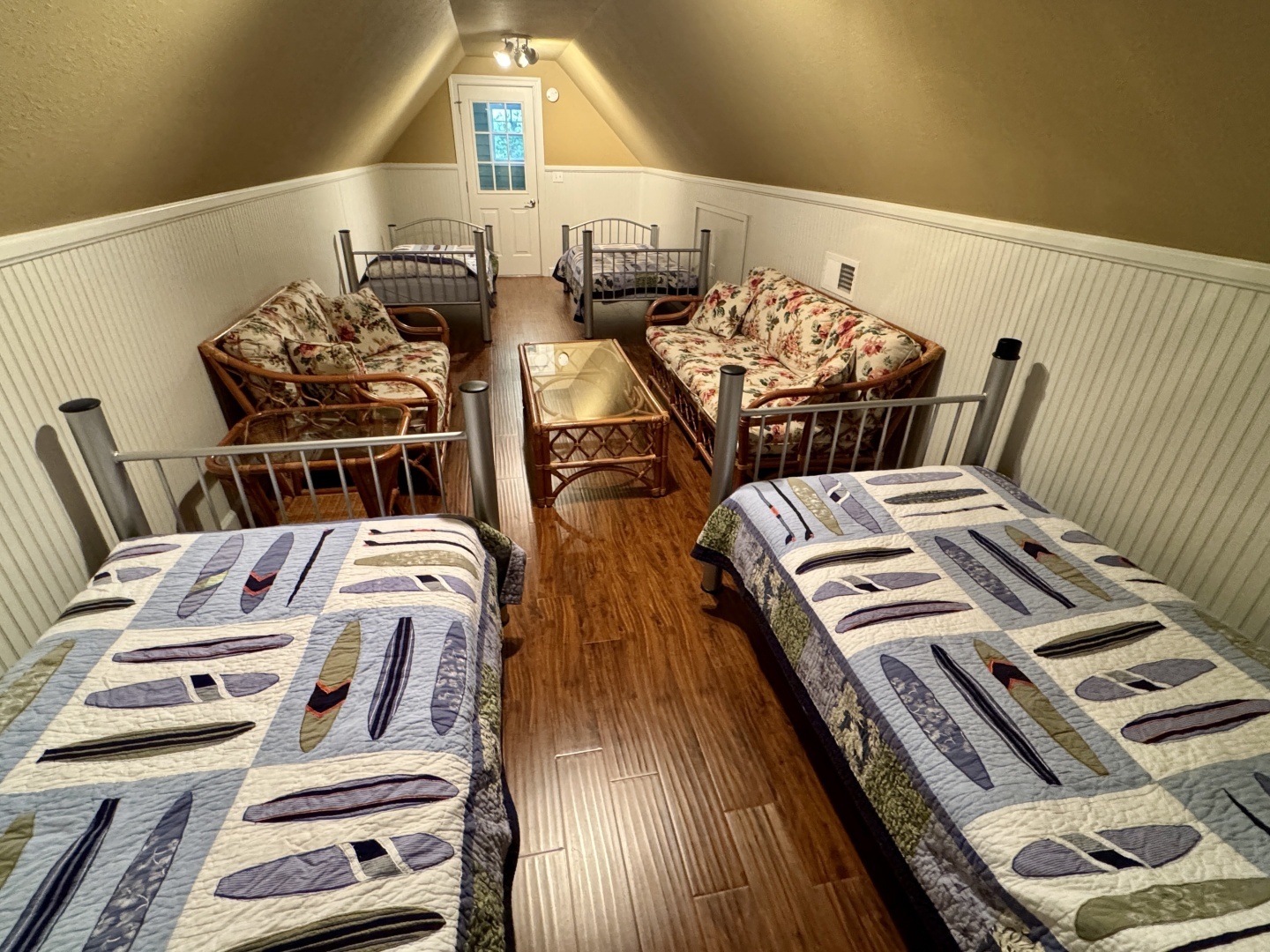 2006 Custom 20 x 43 Floating Cabin - Approx 812sqft - Image 76
