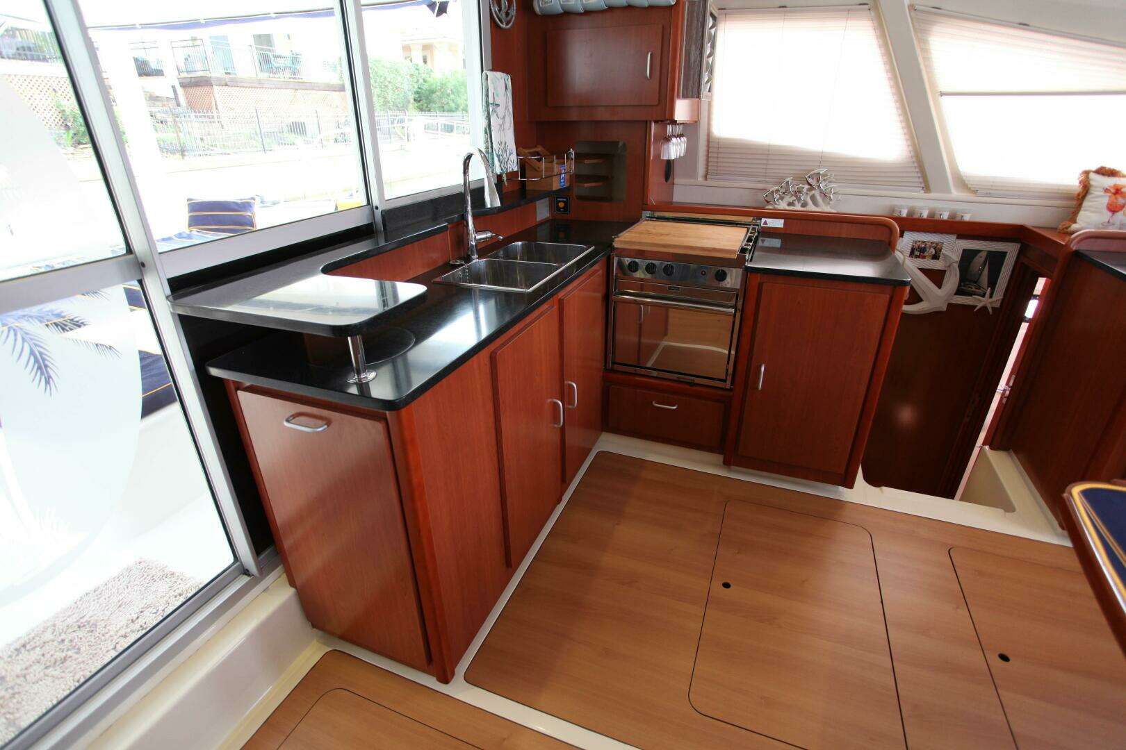 2012 Leopard owners version never in charter - Image 61