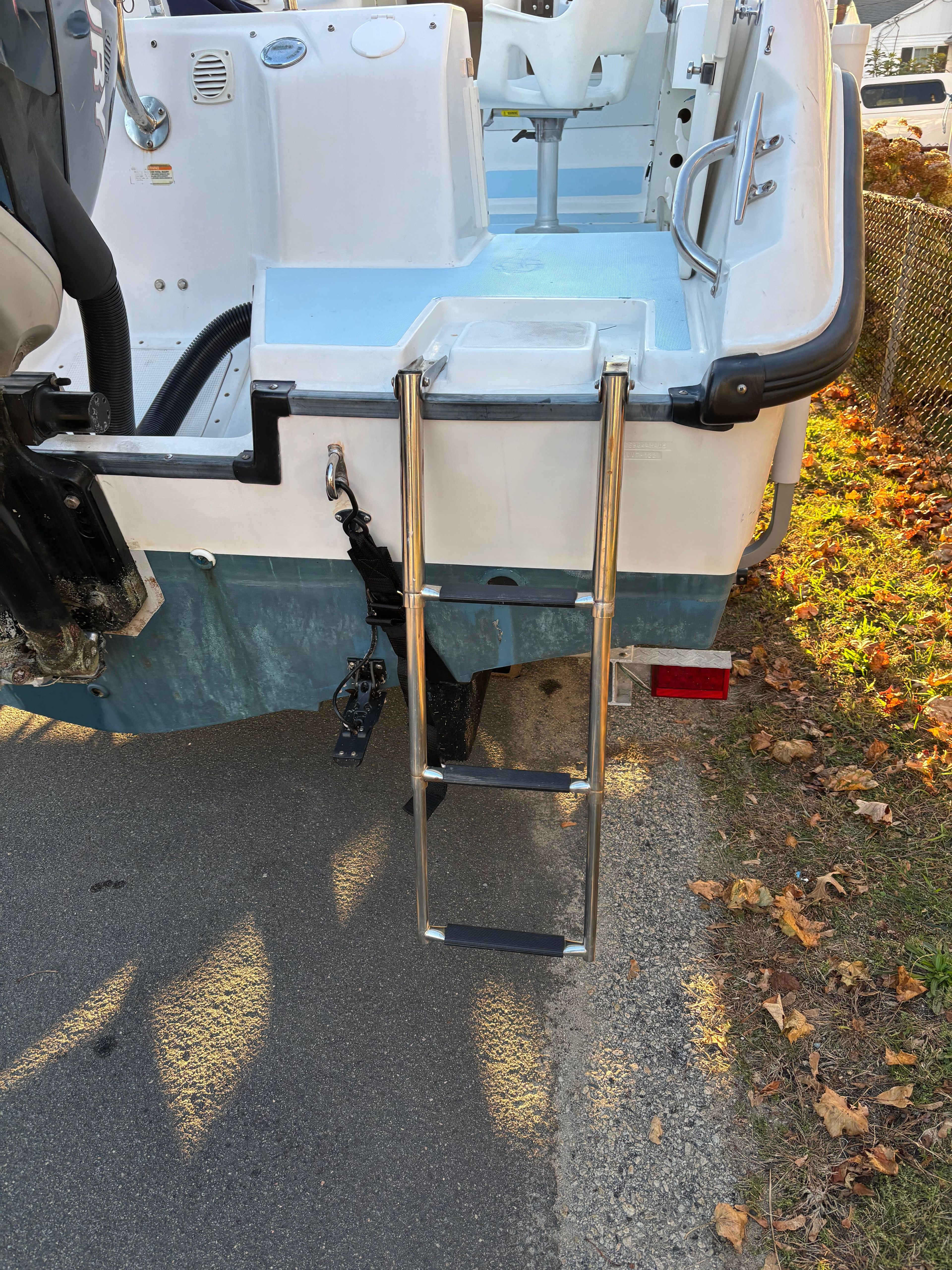 2005 Boston Whaler 210 Ventura - 10