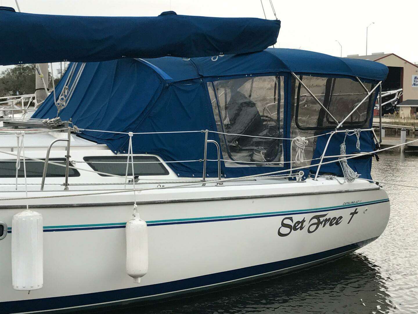1995 Catalina 42 Mk II - Image 7