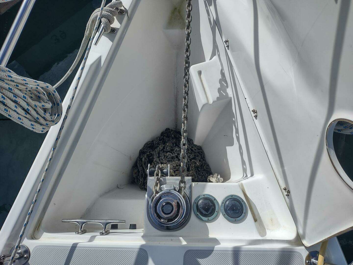 2005 Catalina 42 MKII - Image 12