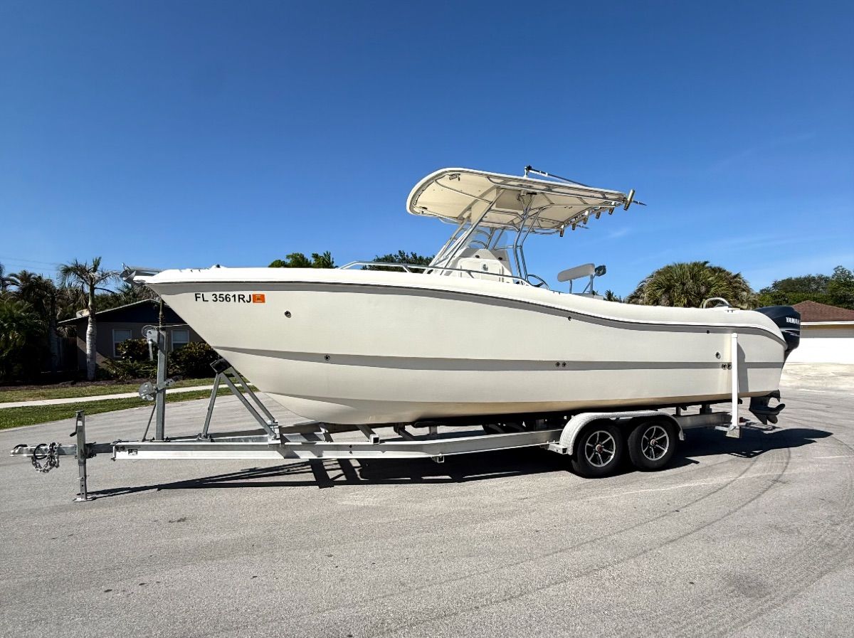 2004 World Cat 270 Te World Cat