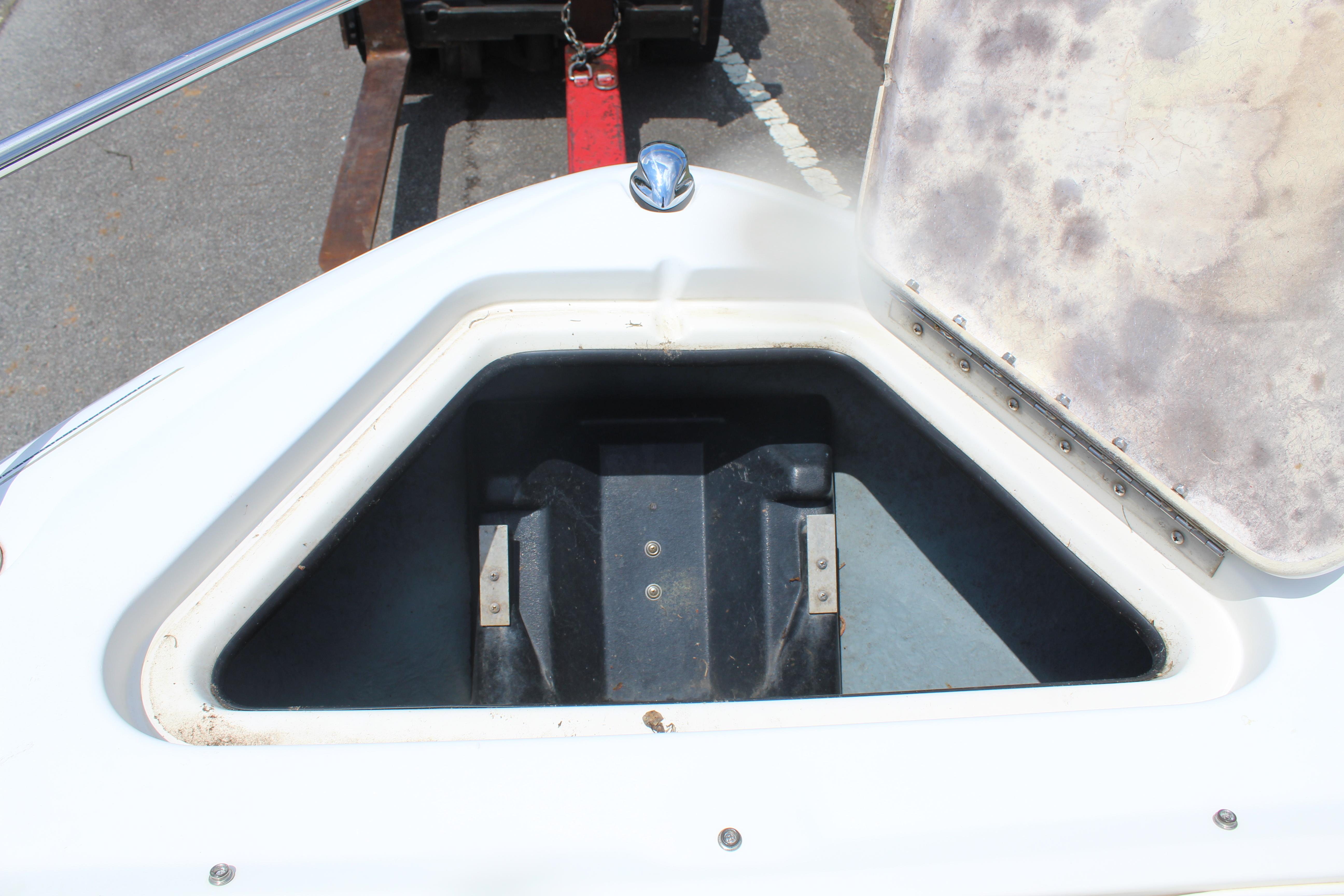 1999 Sea Ray 210 Dual Console - 21