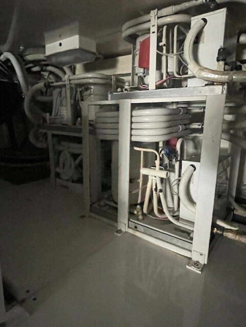 2003 Post Sportfish - Image 52