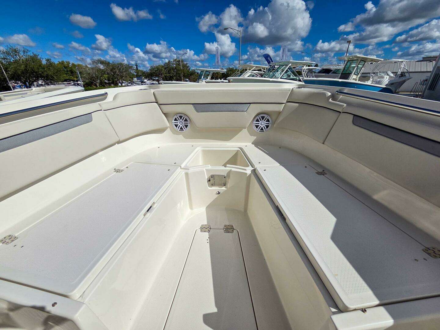 2026 Sailfish 252 CC - Image 17