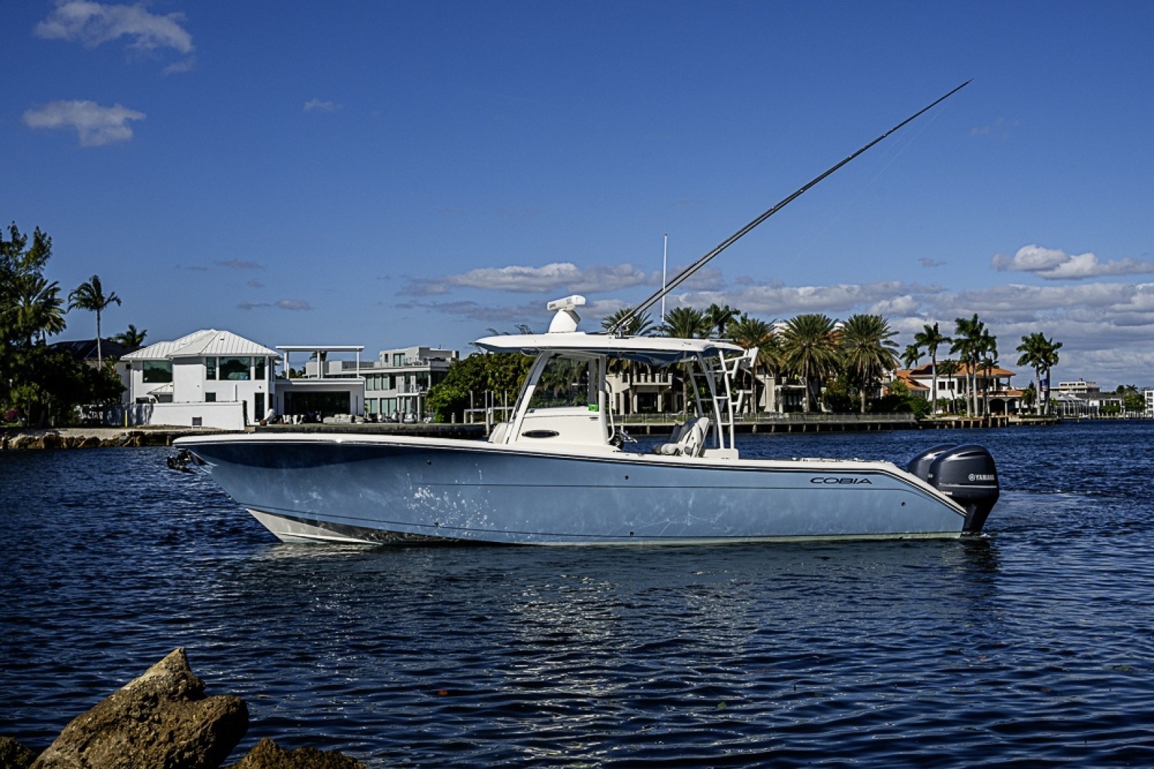 2021 Cobia 320 CC - Image 28