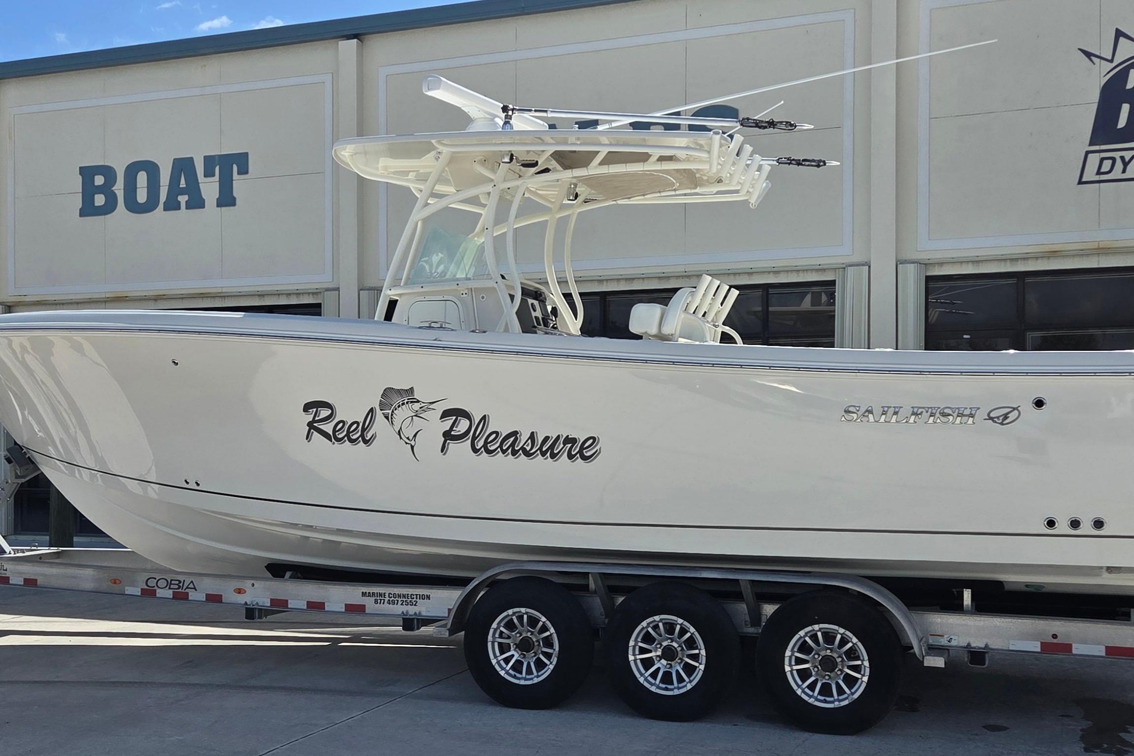 2016 Sailfish 320 CC