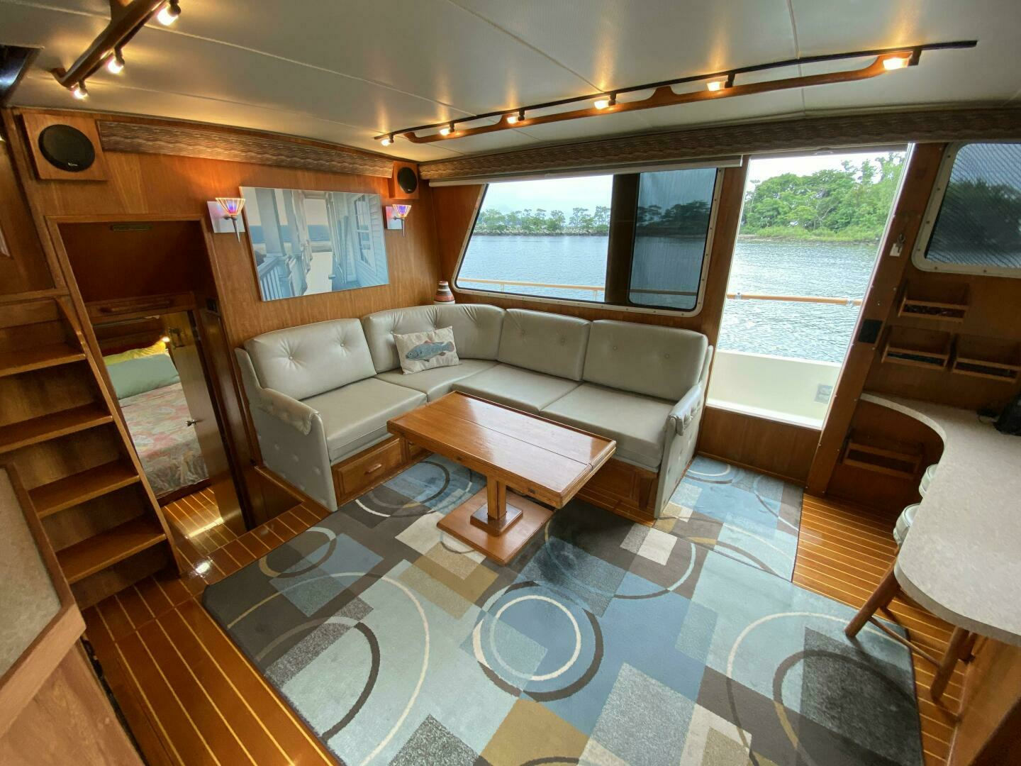 1983 Tollycraft Aft Cabin - Image 22