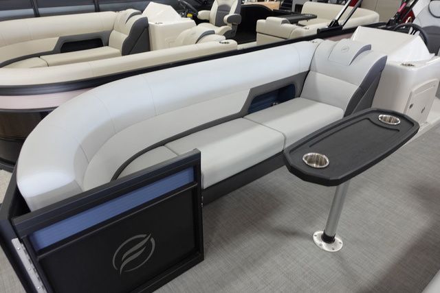 2023 Flagship Pontoons Discover Rear Fish D22 RF - 5