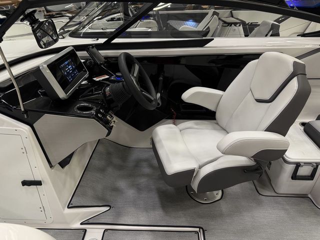 2026 Yamaha Boats AR250 - 14