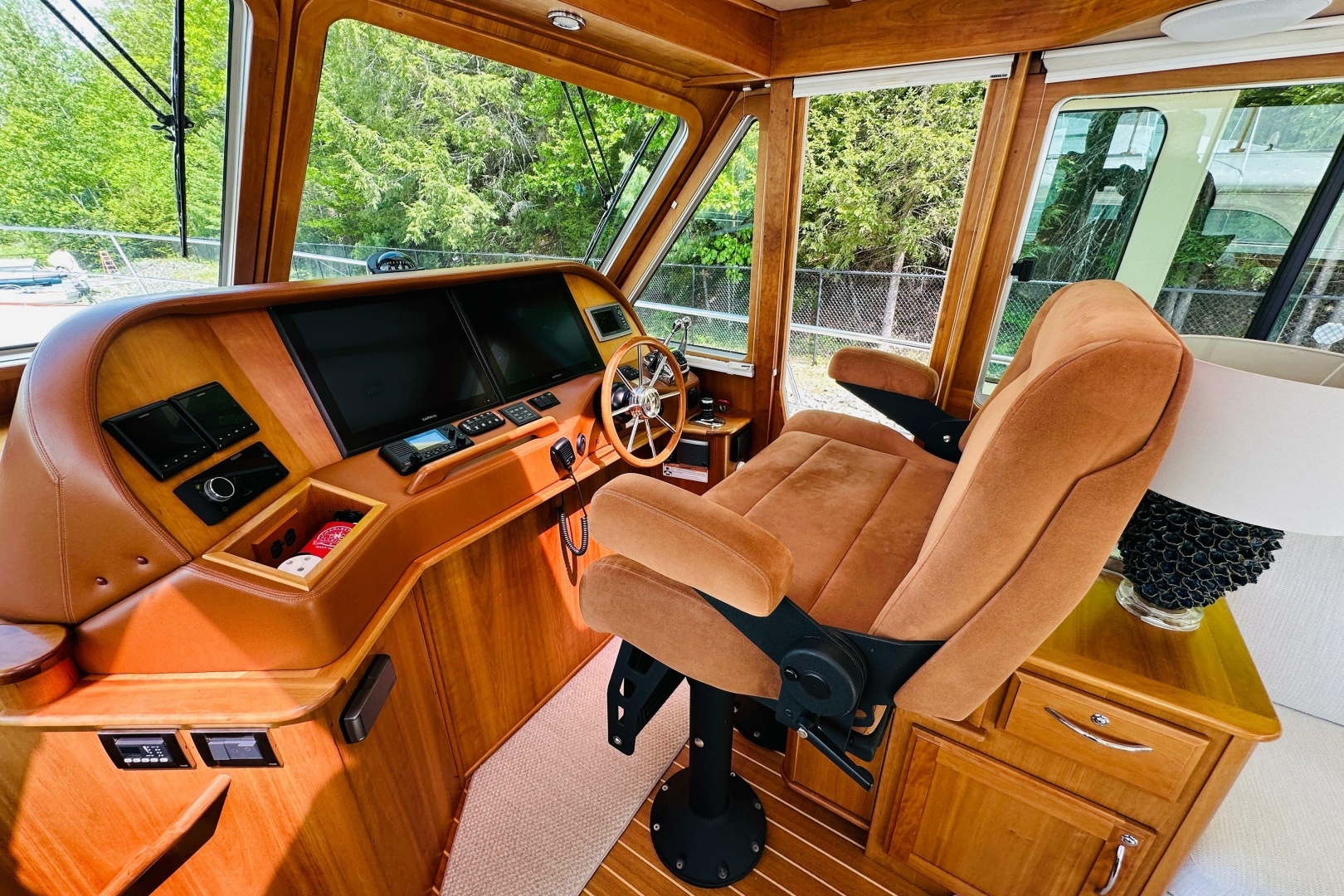 2013 Sabre 48 Salon Express - Image 11
