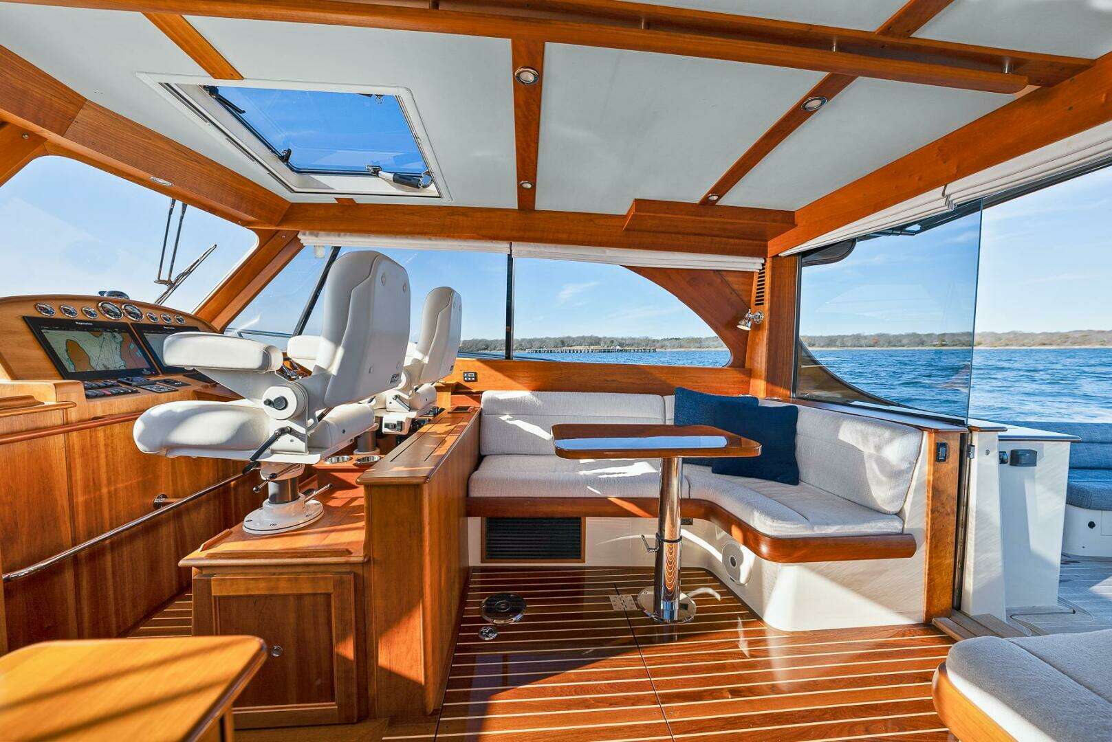 2017 Hinckley Talaria 43 - Image 19