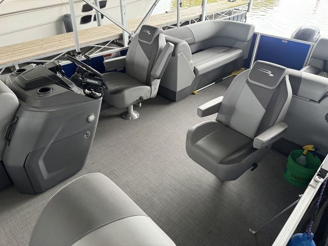 2024 Bennington 22 SVSR - 10
