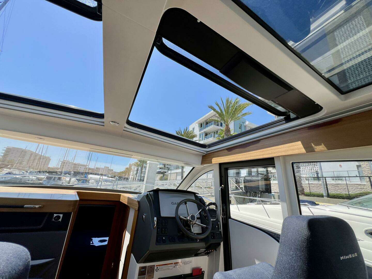 2018 Nimbus 365 Coupe - Image 52
