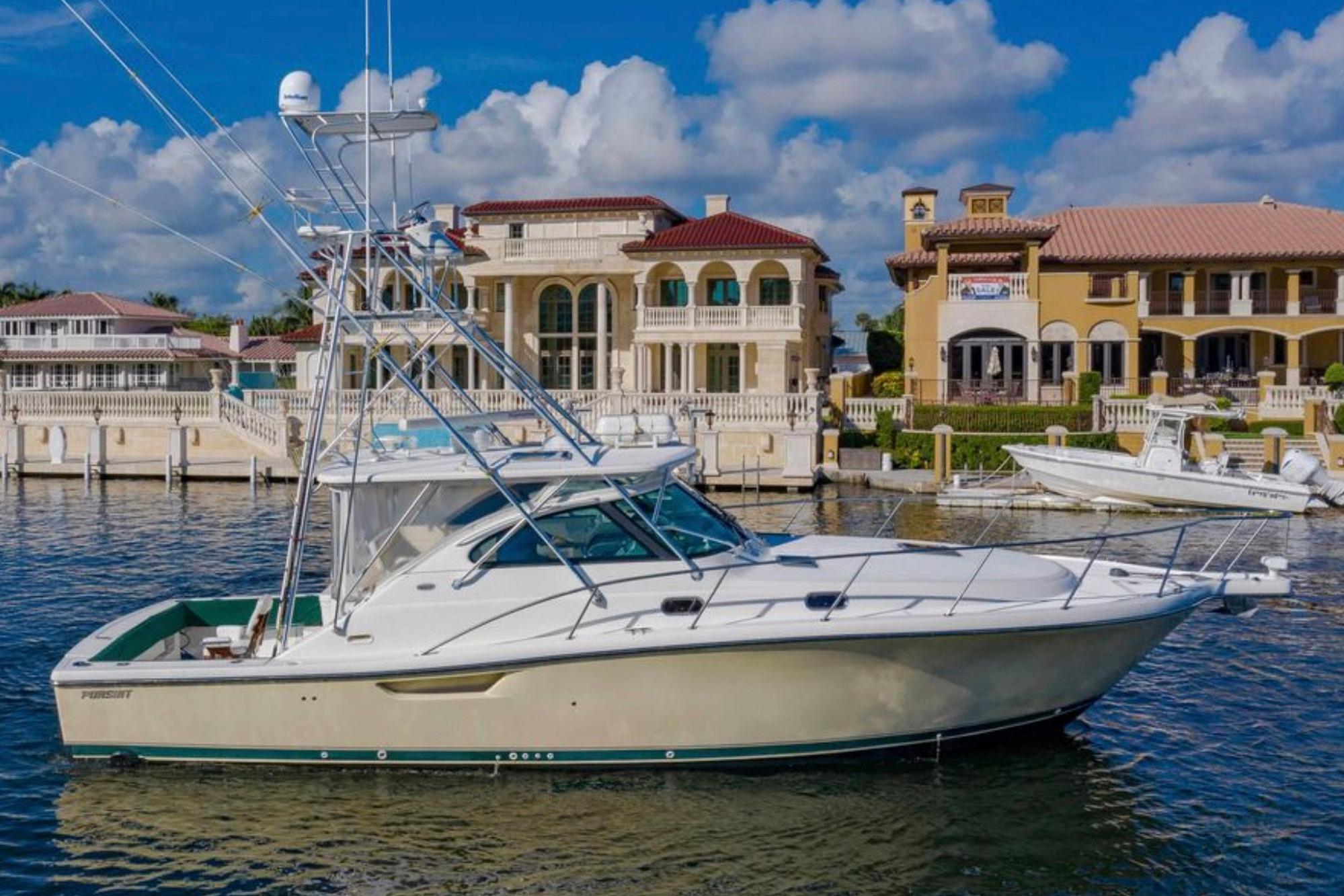 2004 Pursuit 3800 Express