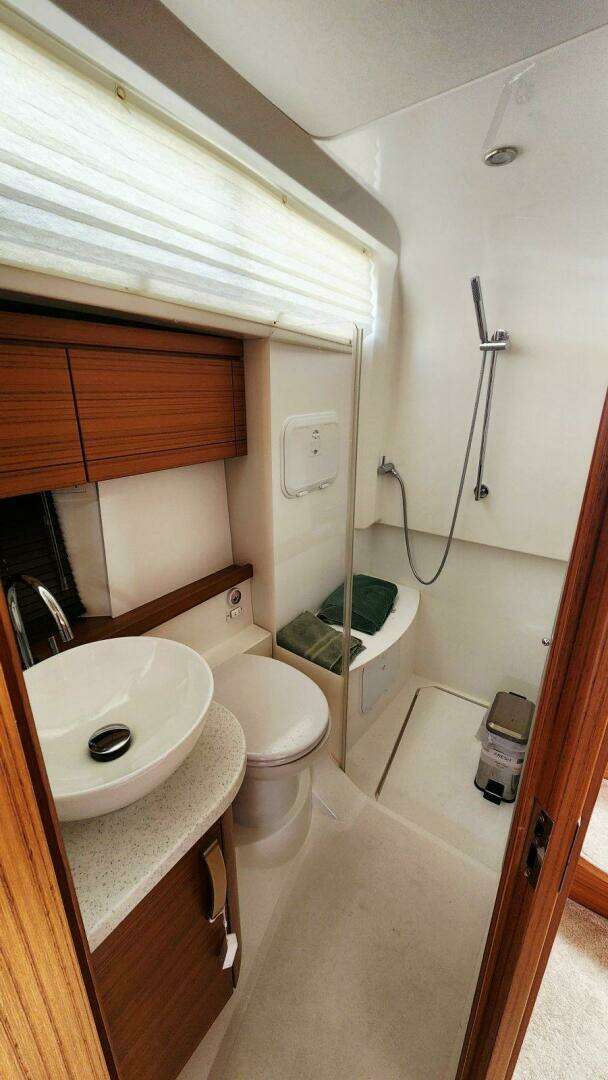 2022 Greenline 40 Hybrid - Image 48