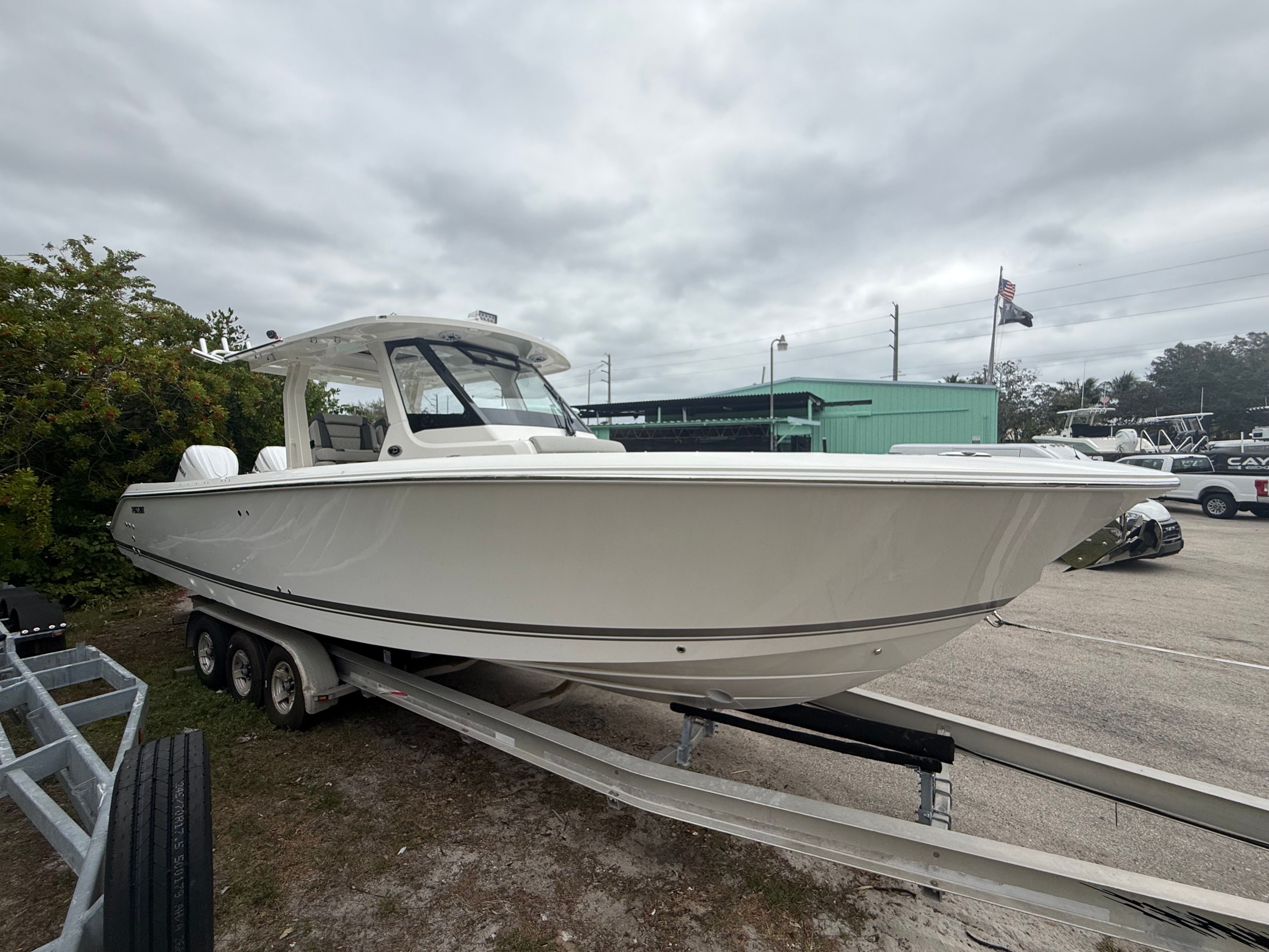 2026 Pursuit S 328 Sport