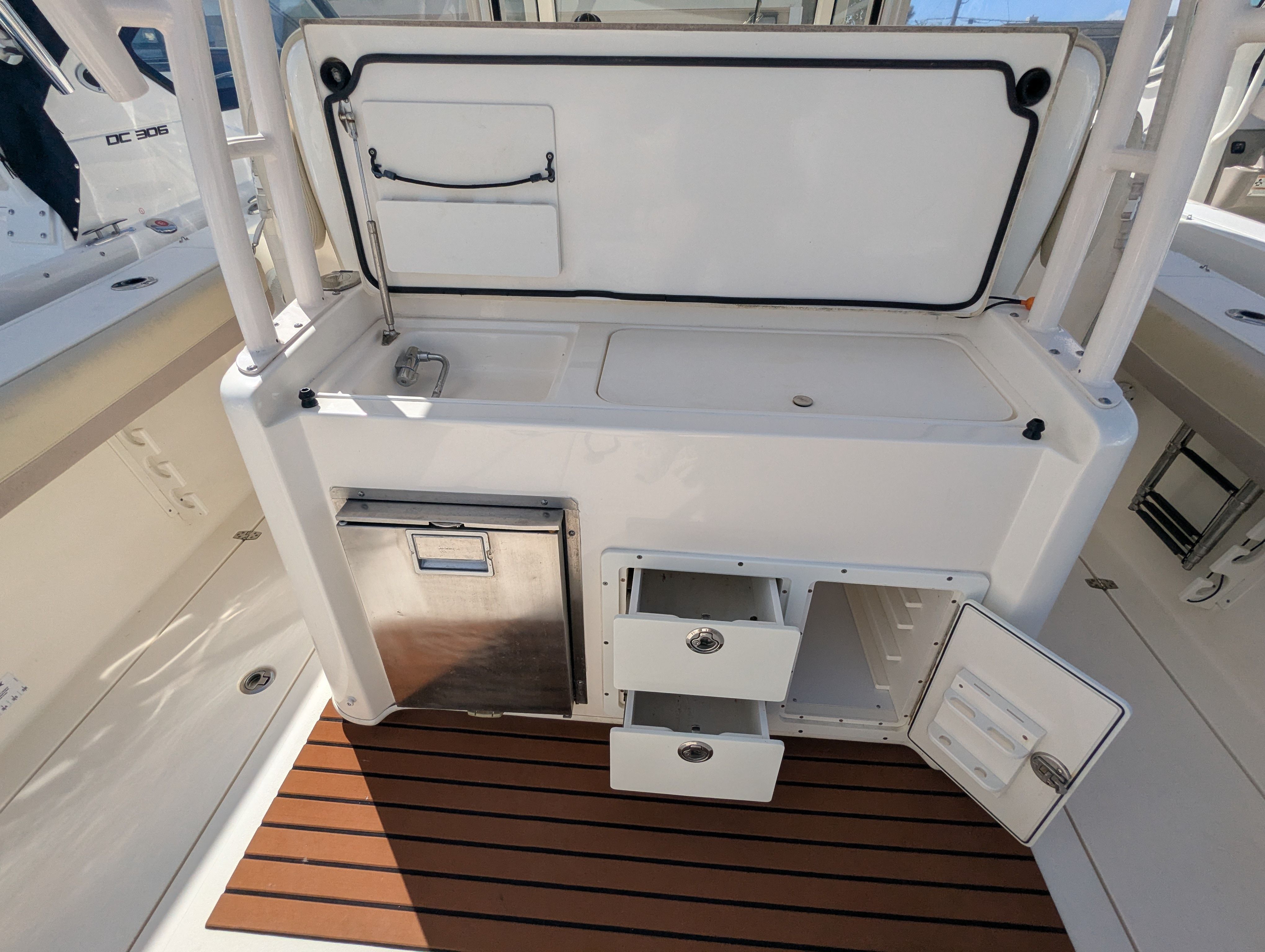 2018 COBIA 344 CC - Image 30