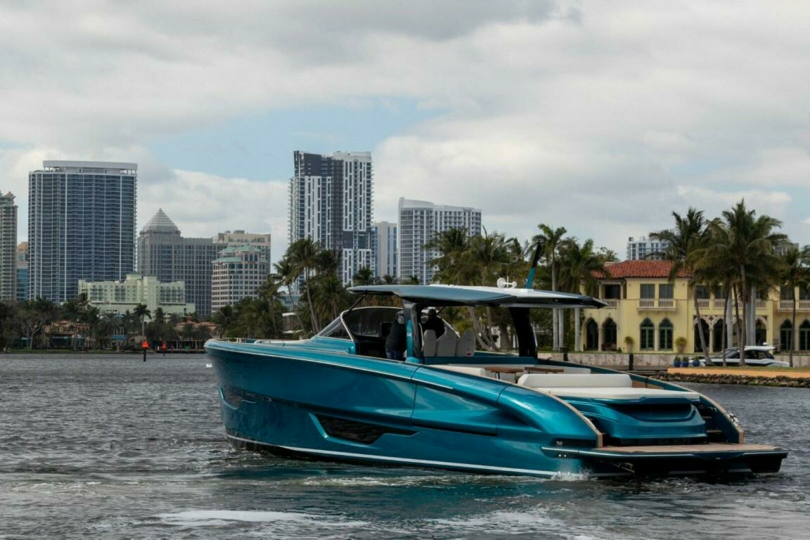2024 Solaris 52 open - Image 13