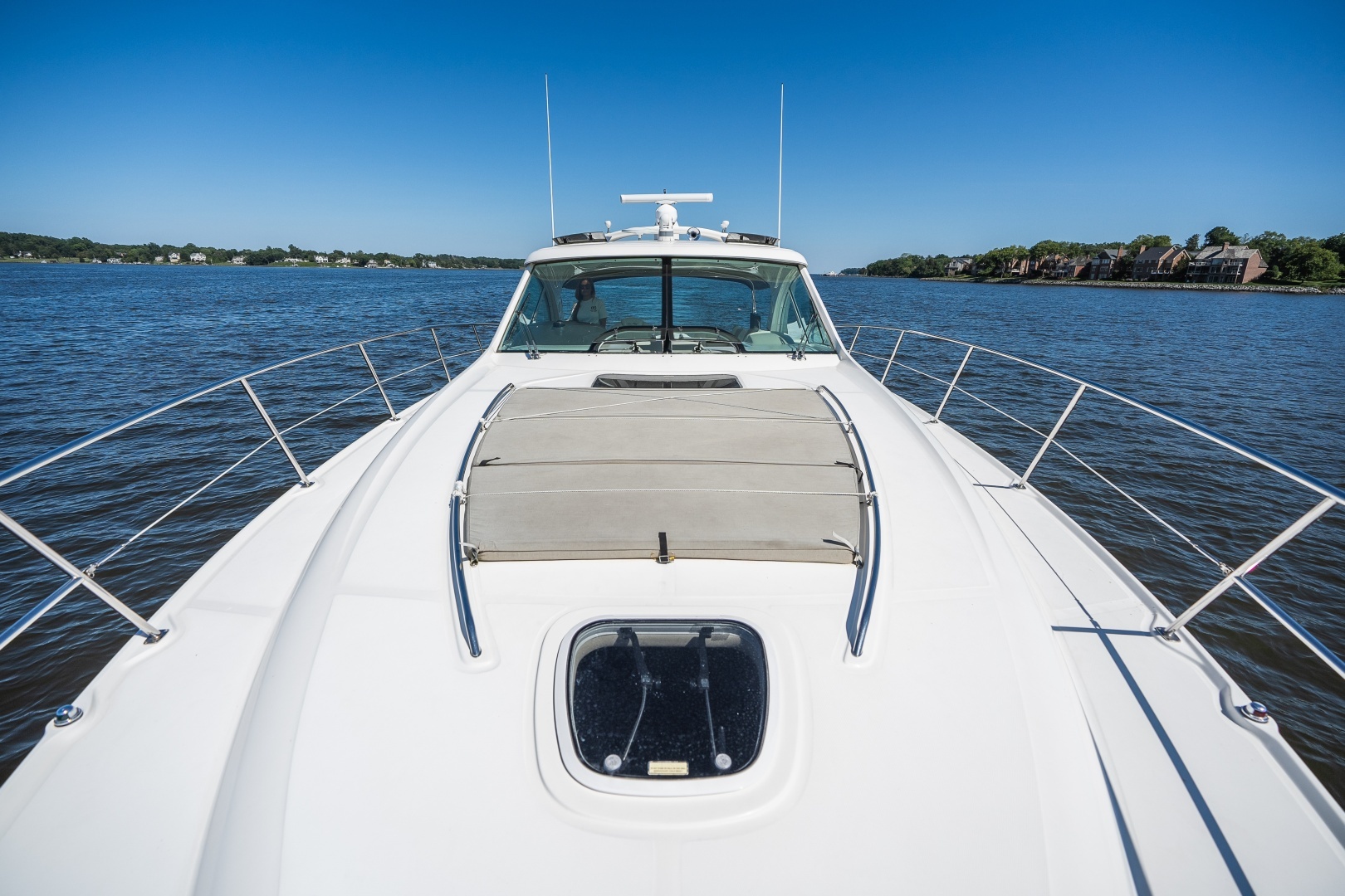 2005 Sea Ray 480 Motor Yacht - Image 12
