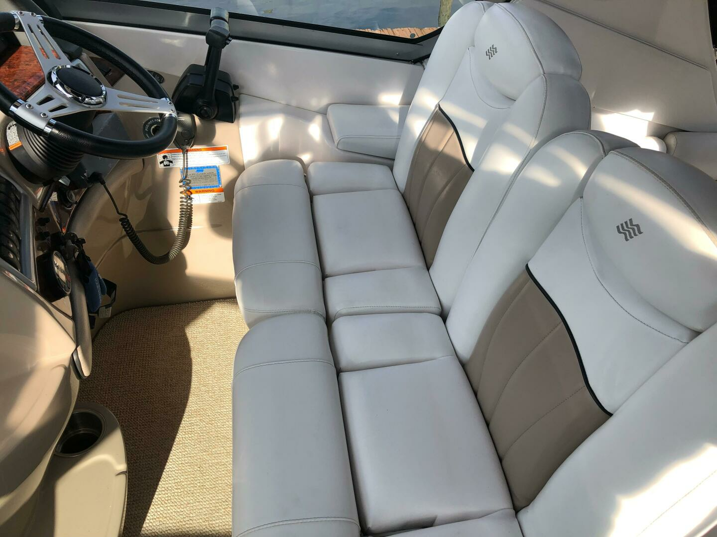 2007 Four Winns 318 Vista - Image 14