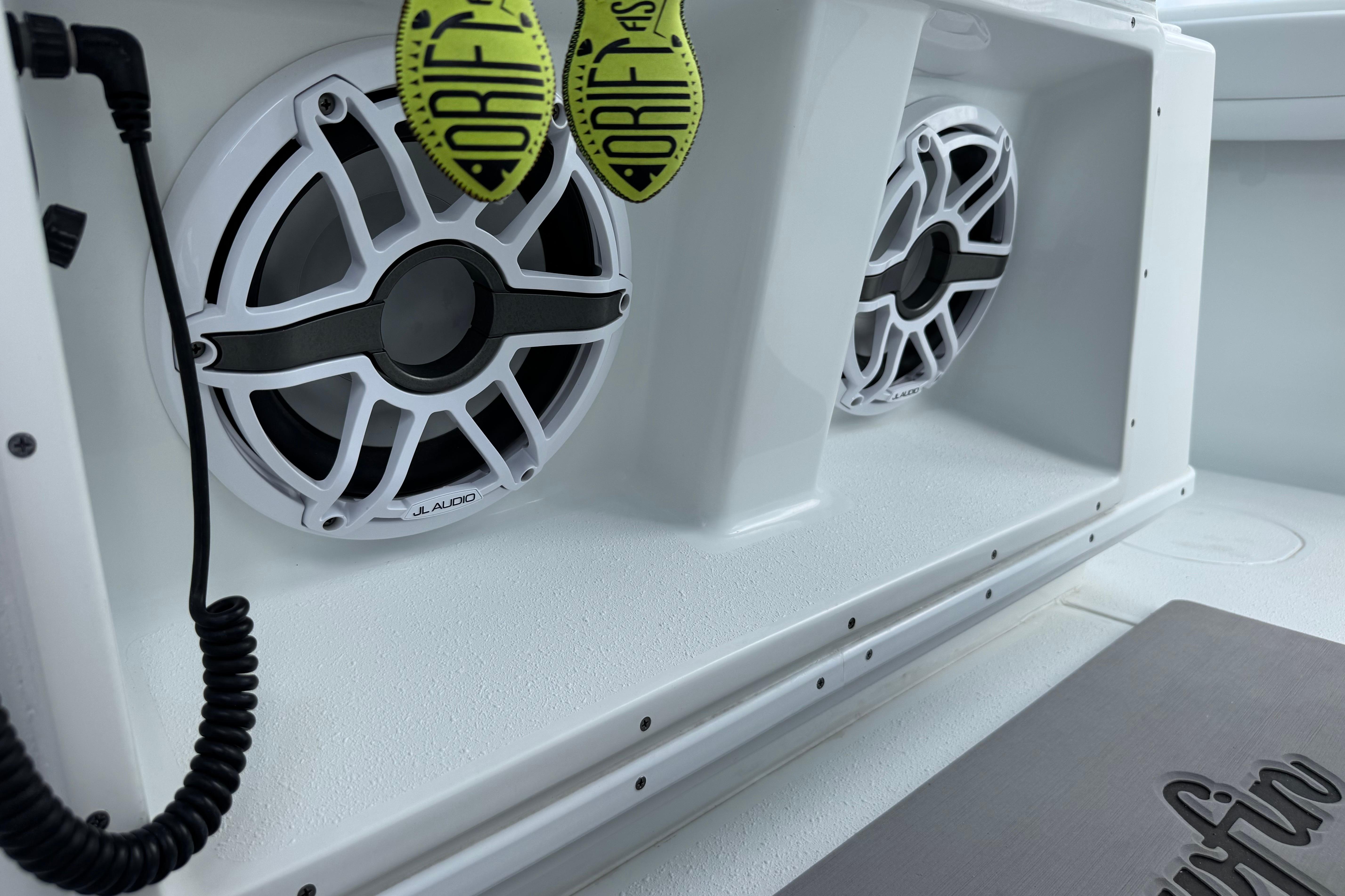 Speakers on a 2022 Yellowfin 32 Offshore boat, featuring JL Audio components.