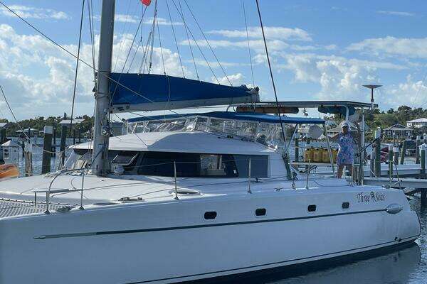 2002 Fountaine Pajot Belize 43