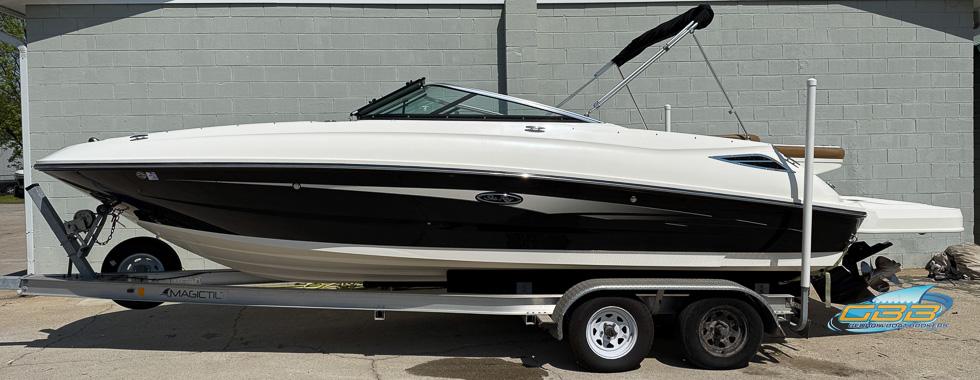 2015 Sea Ray 240 Sundeck