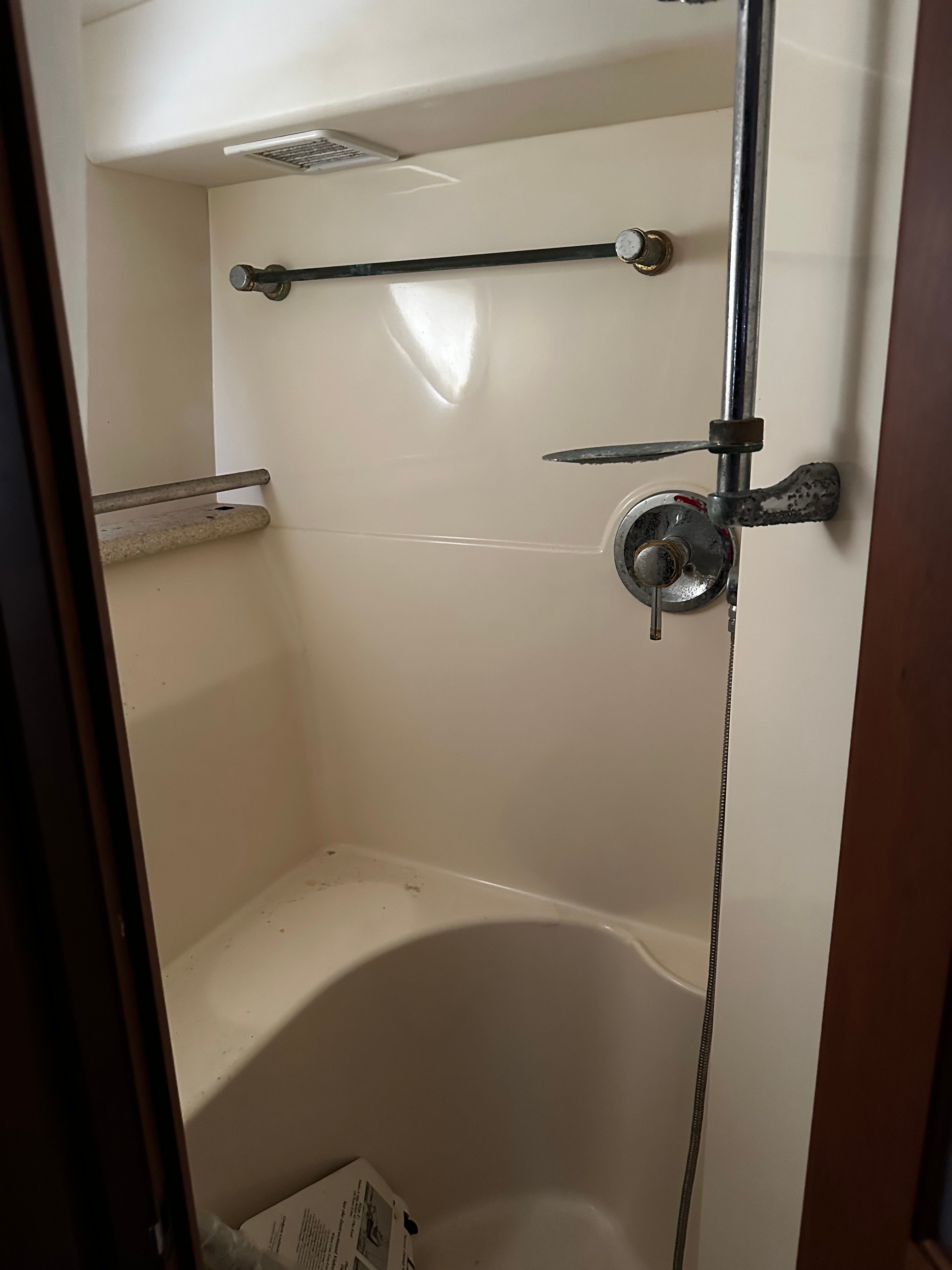 2004 Silverton 43 Motor Yacht - 5