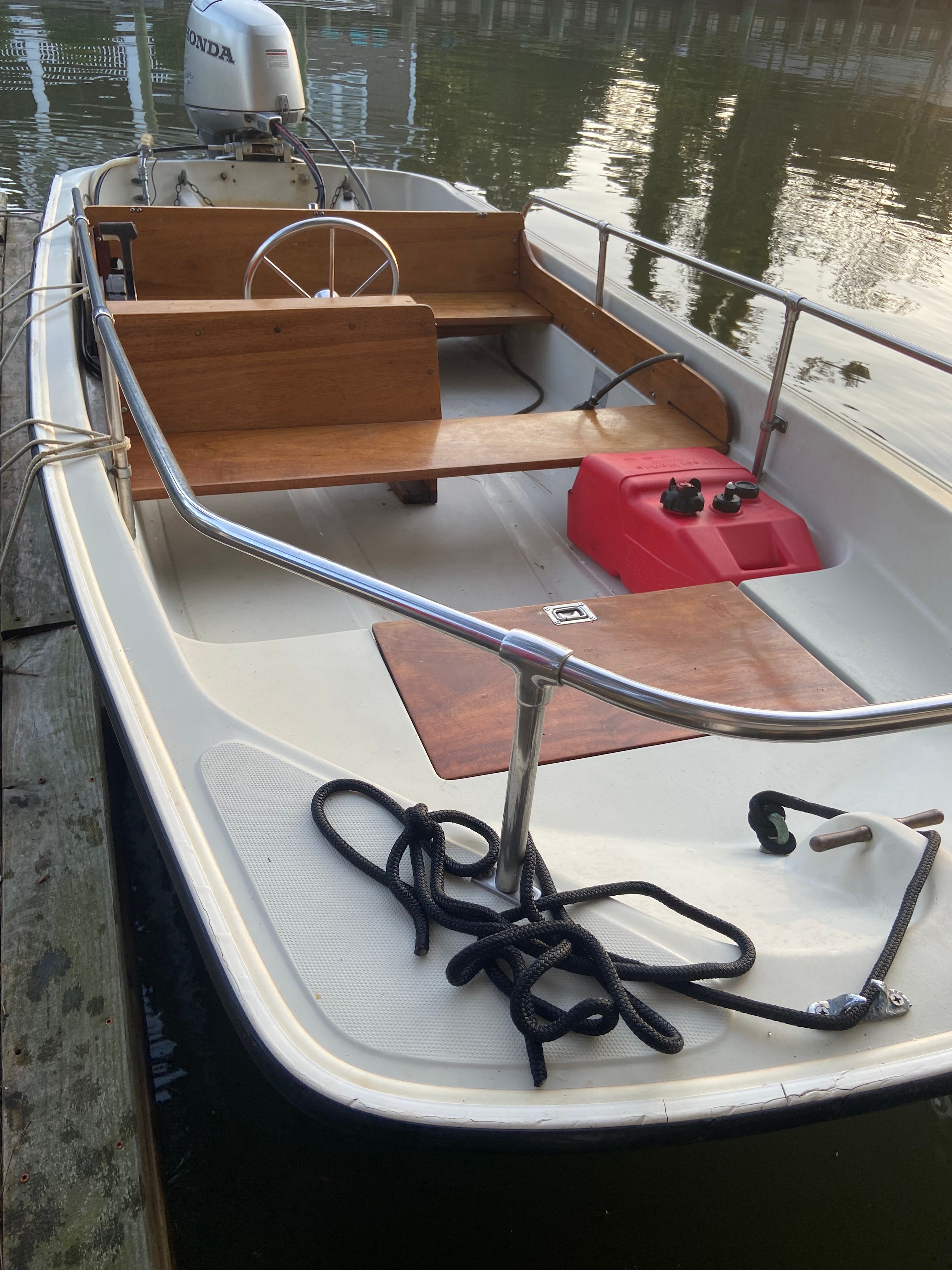 1985 Boston Whaler 13’ Super Sport - 2