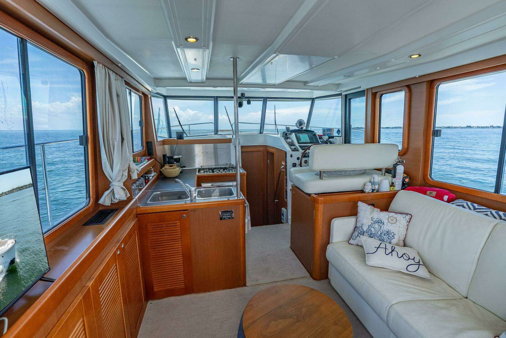 2015 Beneteau Swift Trawler 34 - Image 46