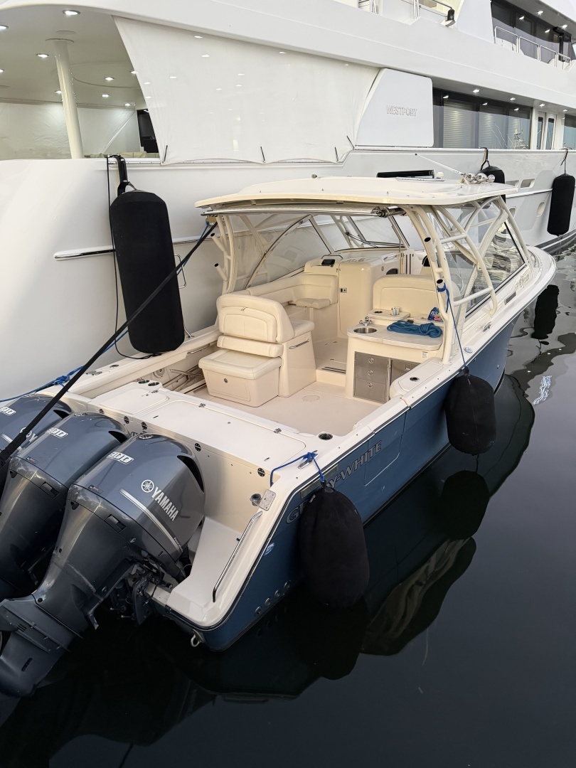 2018 Grady-White Freedom 335 - Image 12