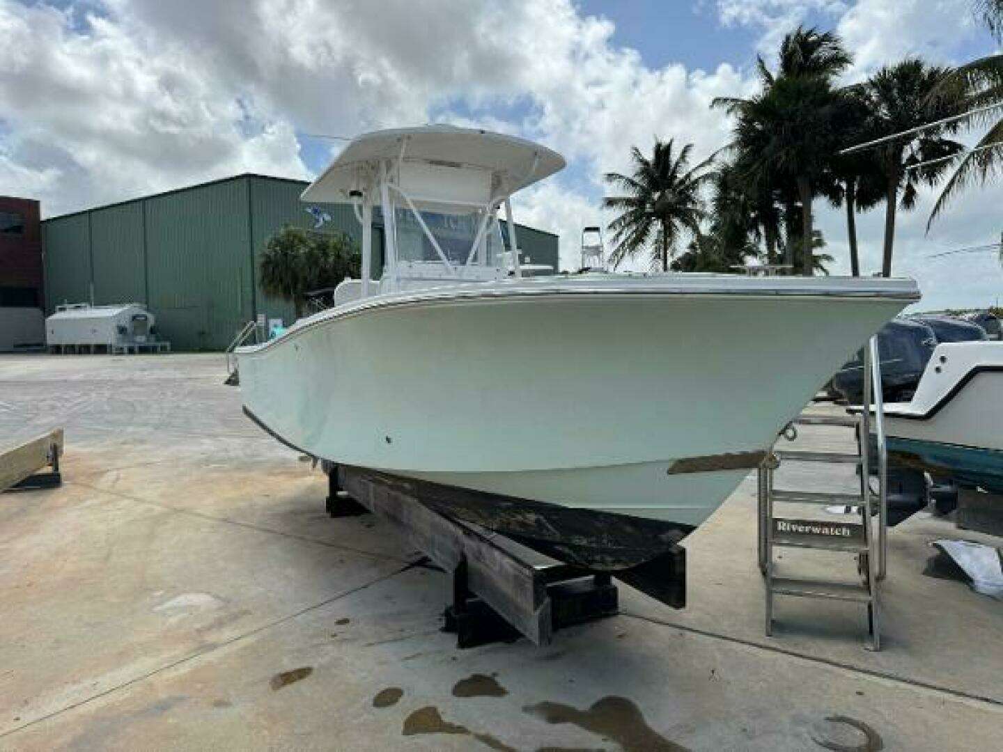 2005 Regulator 23 Center Console - Image 4