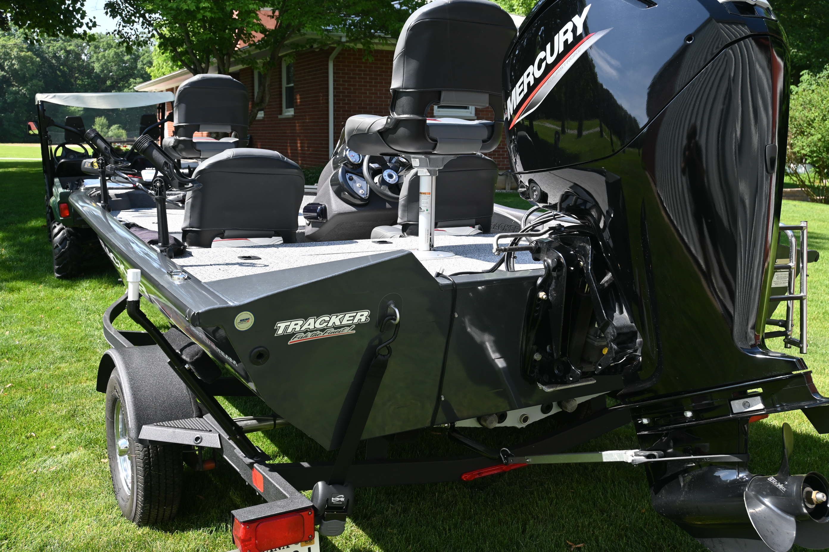 2022 Tracker Pro 175 TF on a trailer outdoors.