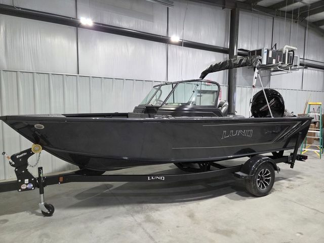 2027 Lund 1875 Impact XS Sport - 2
