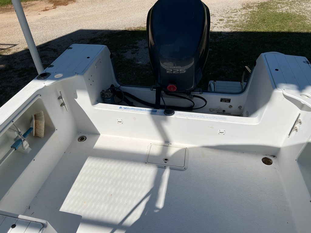 1996 Offshore Yachts Cuddy Cabin - 25