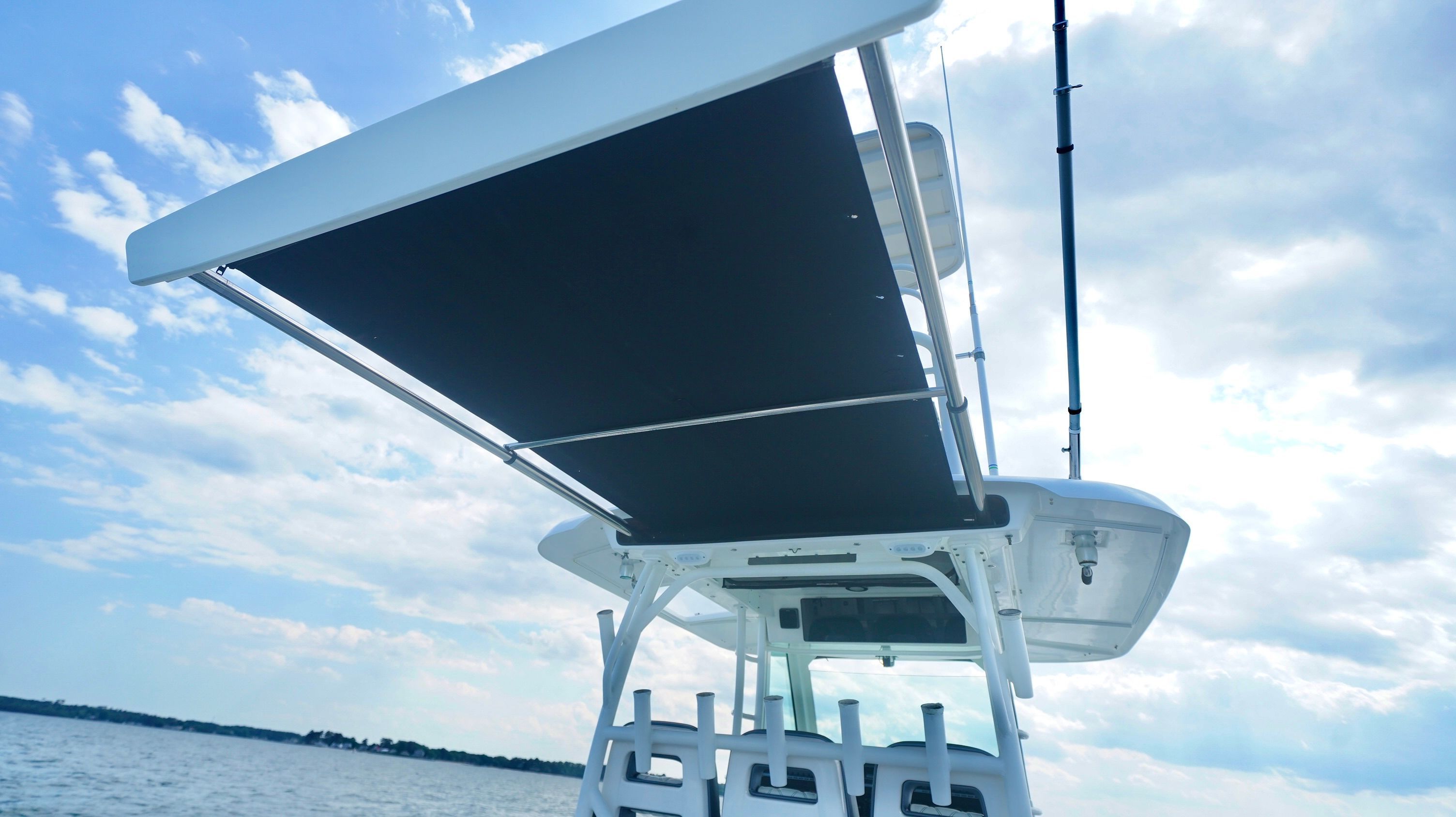 2013 Boston Whaler 350 Outrage - 70