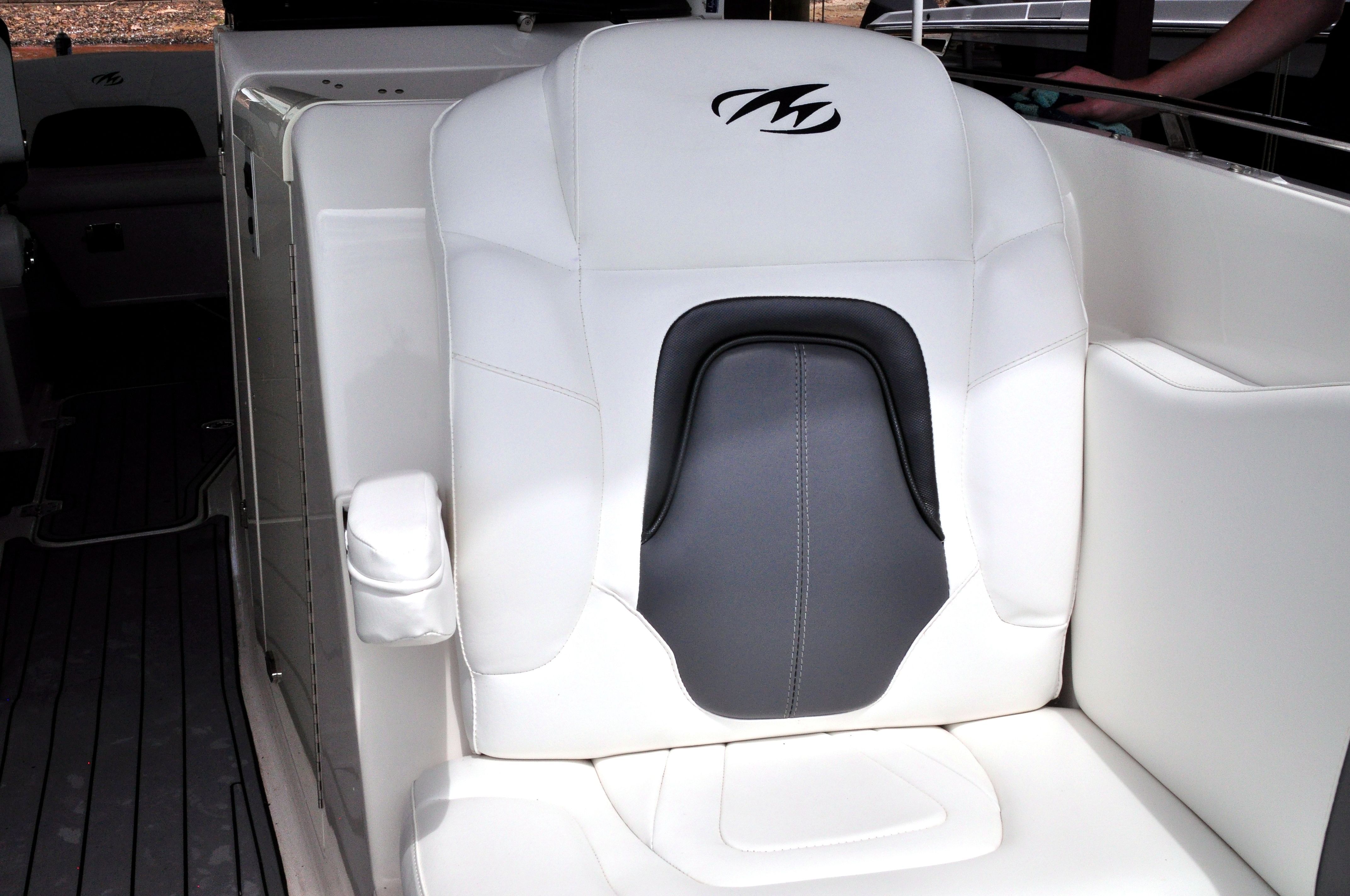 2014 Monterey 328SS Super Sport - 101