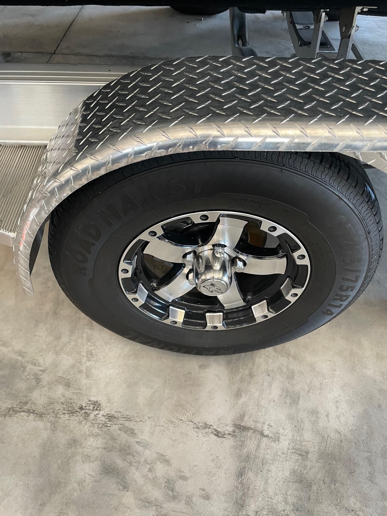 2019 Chaparral VRX2430 - 28
