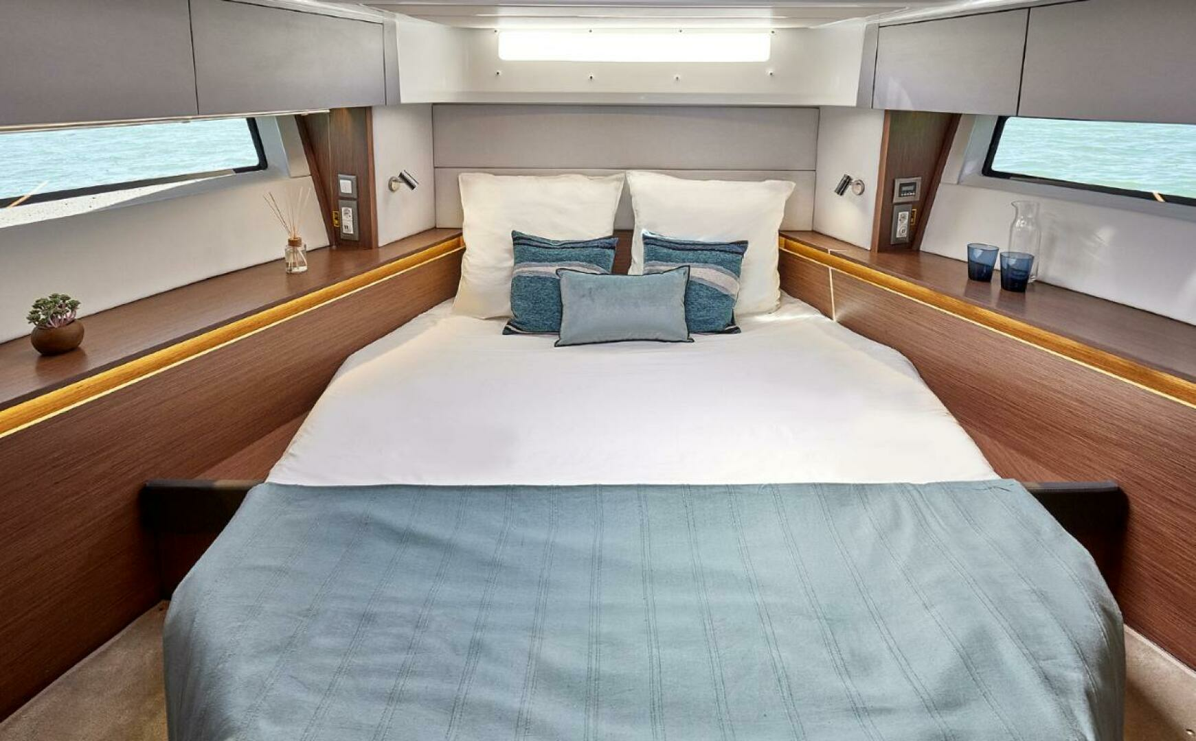 2026 Beneteau Antares 12 - Image 11