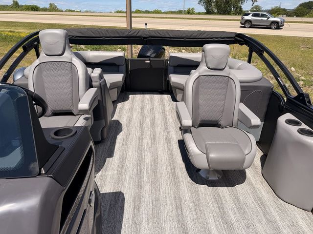 2025 Bennington M Quad Bench 24 MFB Tritoon - 10