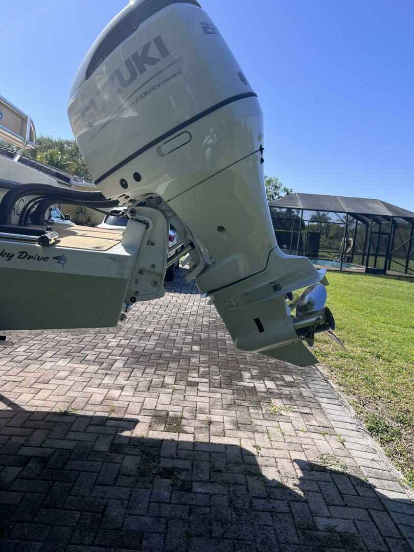 2022 Dusky 278 CENTER CONSOLE - Image 7